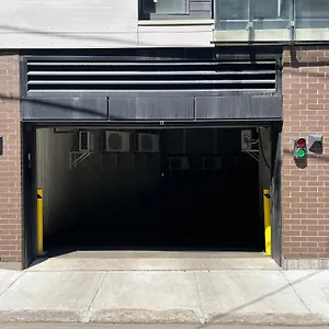 Initial / Fleuriste +parking / Centre-ville Qc Apartment Quebec City